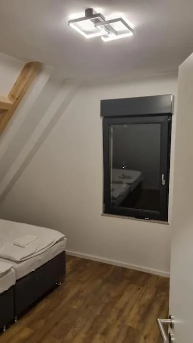 Brandneues Stadtglanz Apartment 슈투트가르트