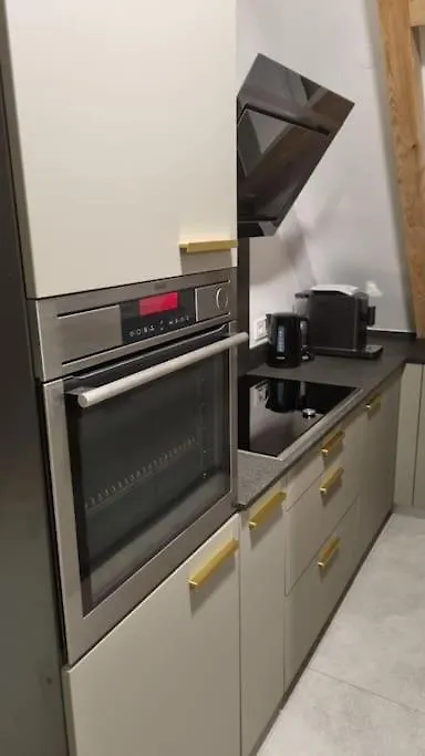 Brandneues Stadtglanz Apartment 슈투트가르트 0*,  독일