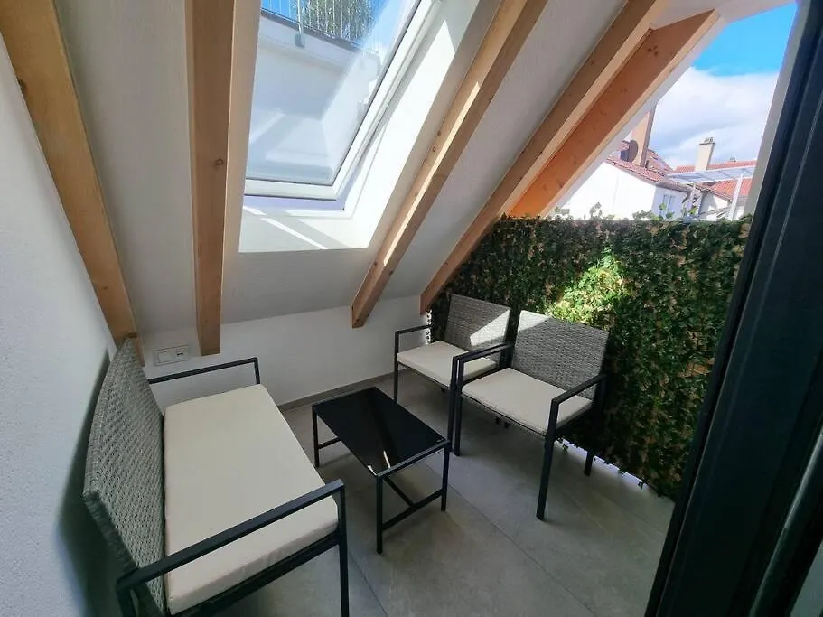 Brandneues Stadtglanz Apartment 슈투트가르트