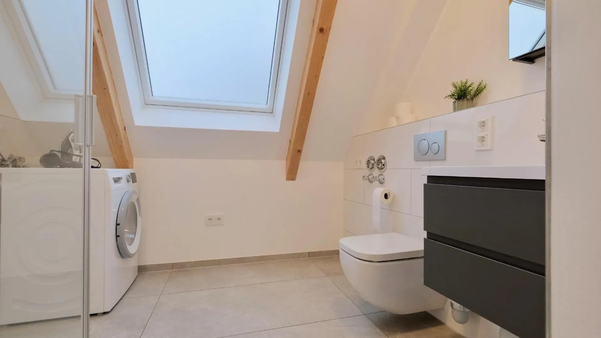 Brandneues Stadtglanz Apartment 슈투트가르트