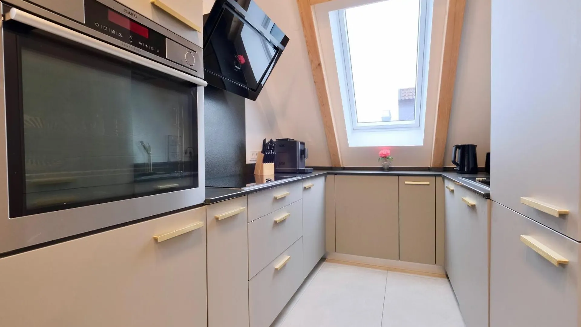 Brandneues Stadtglanz Apartment 슈투트가르트 0*,  독일